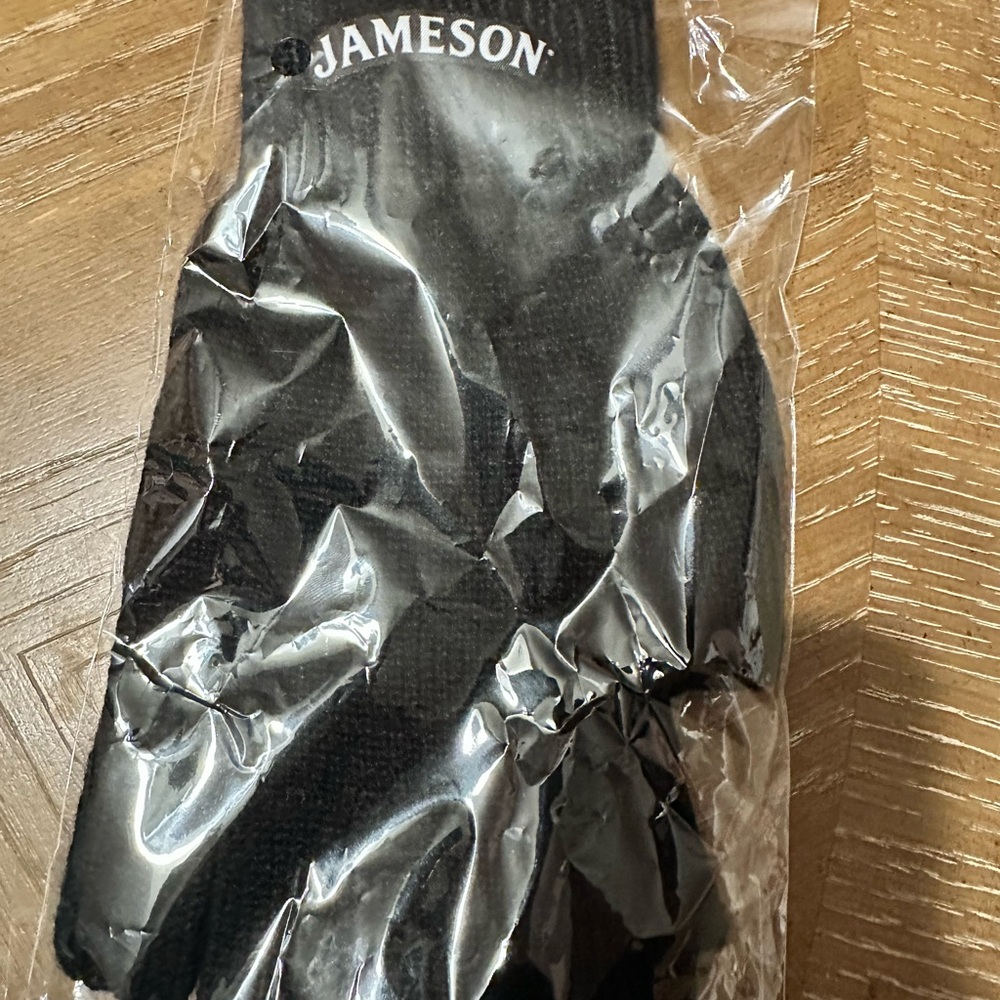 Jameson Black Knit Fingerless Gloves unisex - Picture 3 of 3